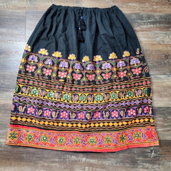 Vintage NWT PASSPORT PIER 1 Indian Cotton Embroidered Boho Skirt With Mirrors - Picture 3 of 13